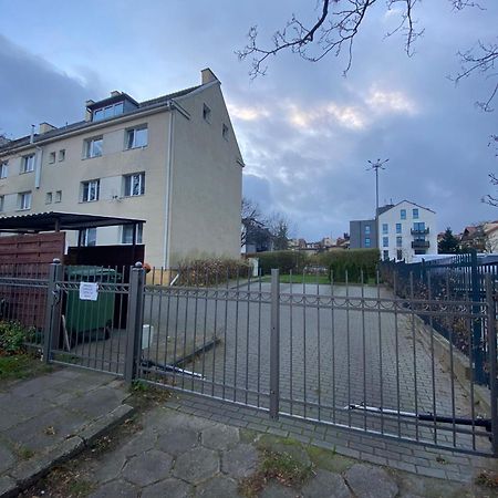 Kameralne Cale Mieszkanie 31M2 Z Prywatnym Darmowym Parkingiem Apartment Sopot Exterior foto